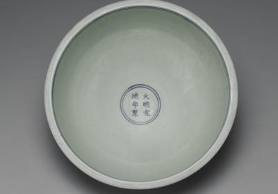 图片[3]-Large bowl with could-and-dragon motif in underglaze blue, Ming dynasty, Xuande reign, 1426-1435-China Archive